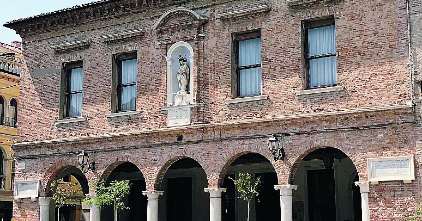 Bonus libri di testo, al via le domande online. E pagamenti a inizio 2022