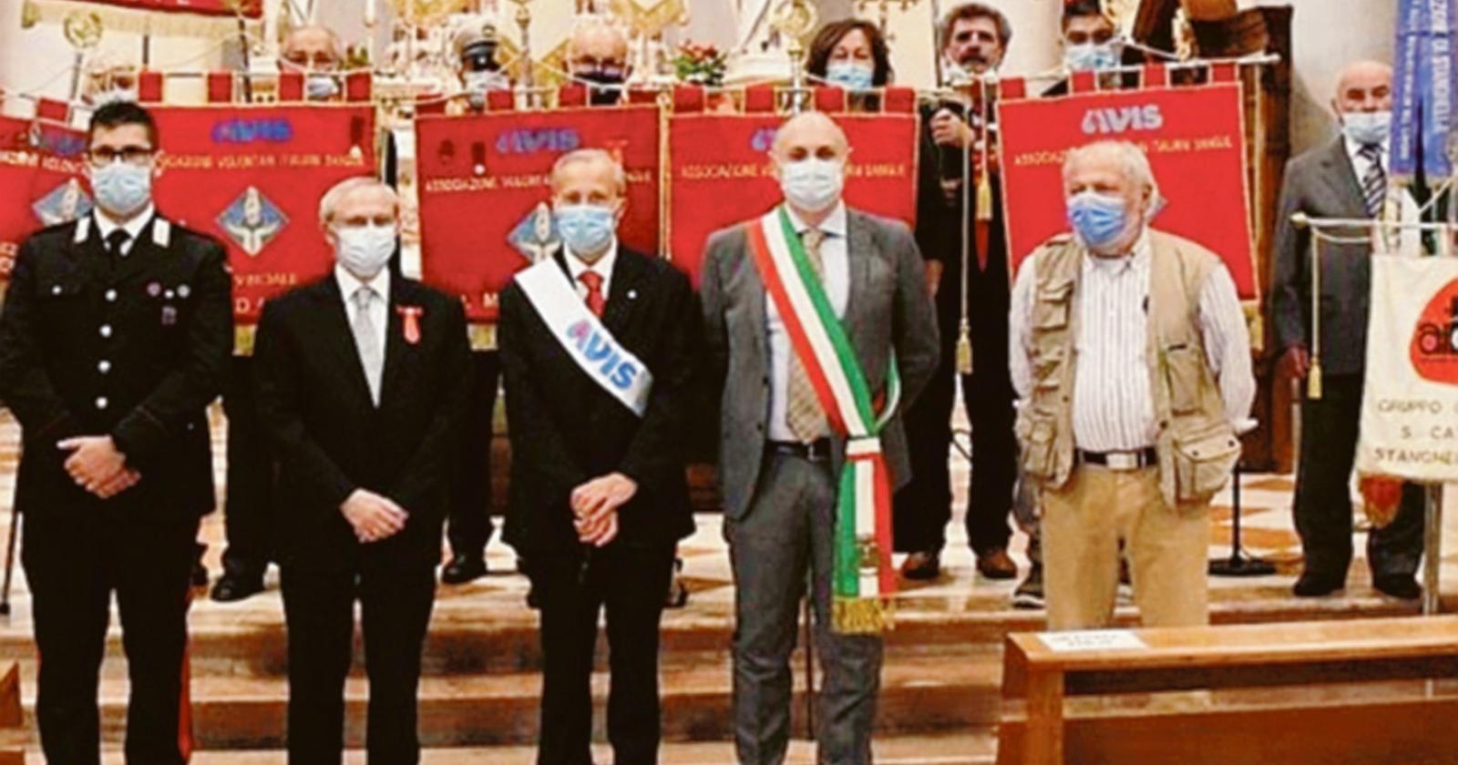 L’Avis festeggia i volontari: medaglie ai donatori record