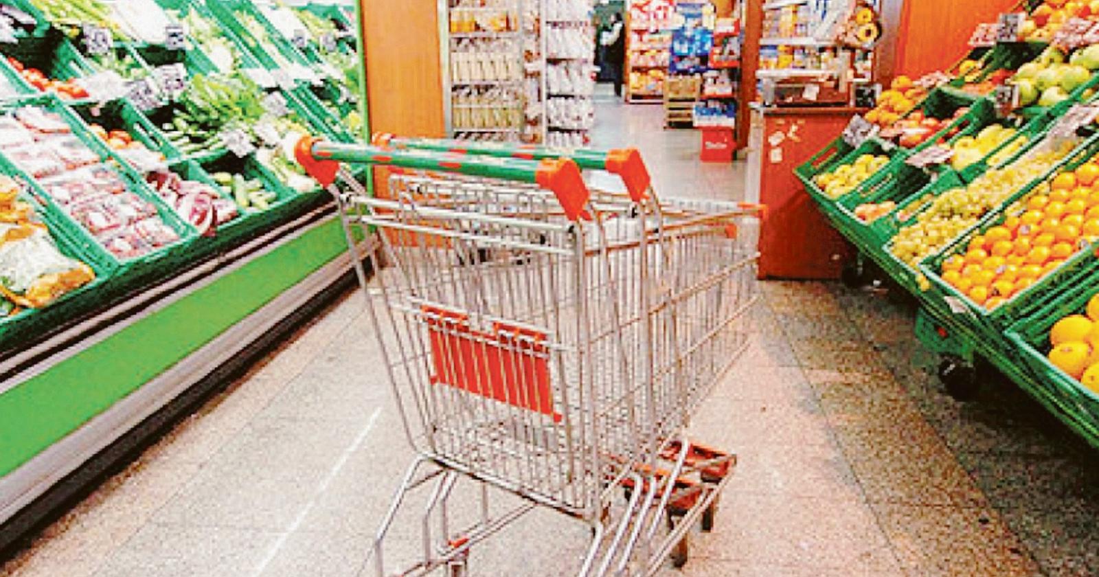 Stangata prezzi, mille euro a famiglia