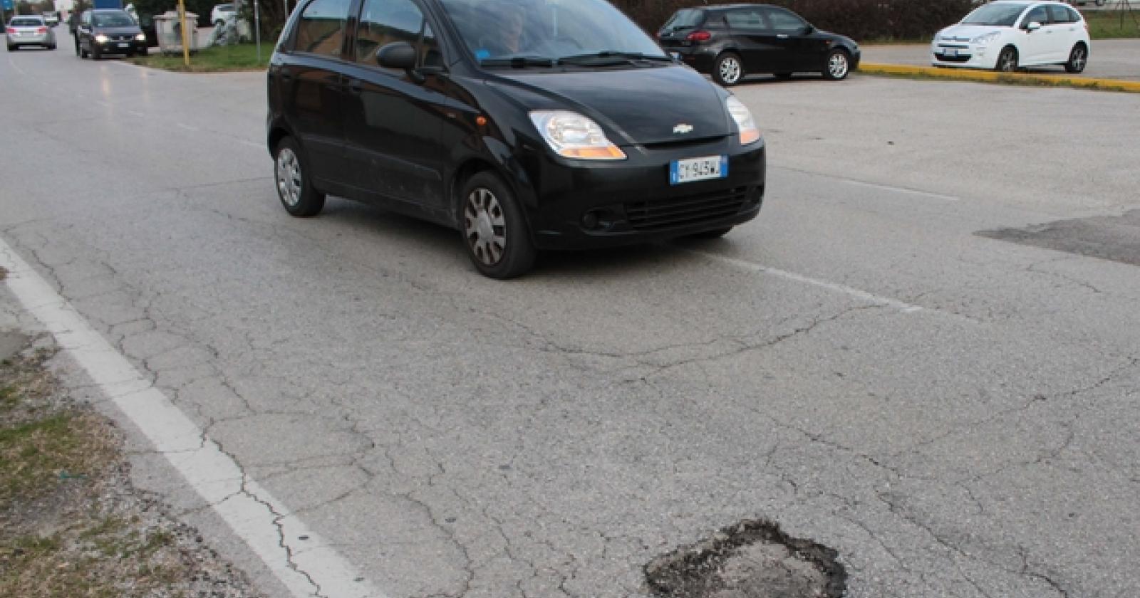 buche  incidenti  danni  soldi pubblici  cause  