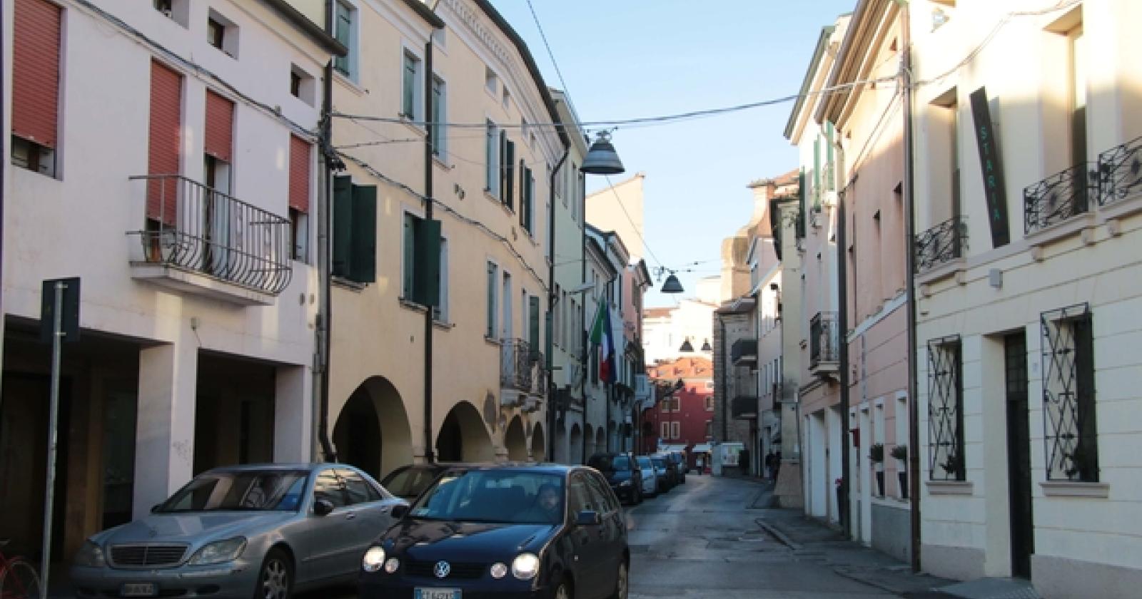 Via Badaloni 2