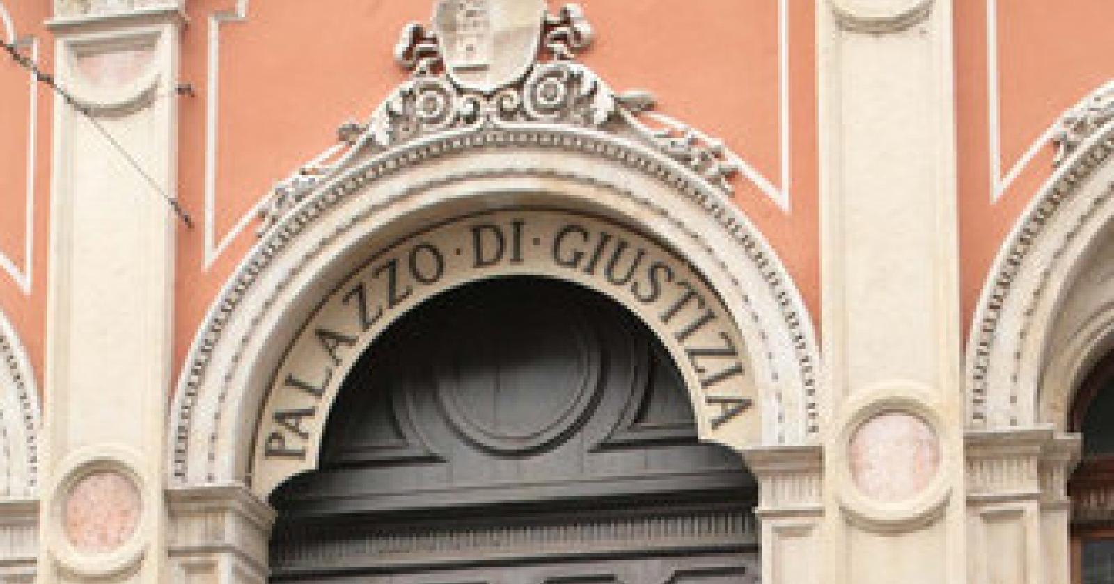 tribunale[2].JPG