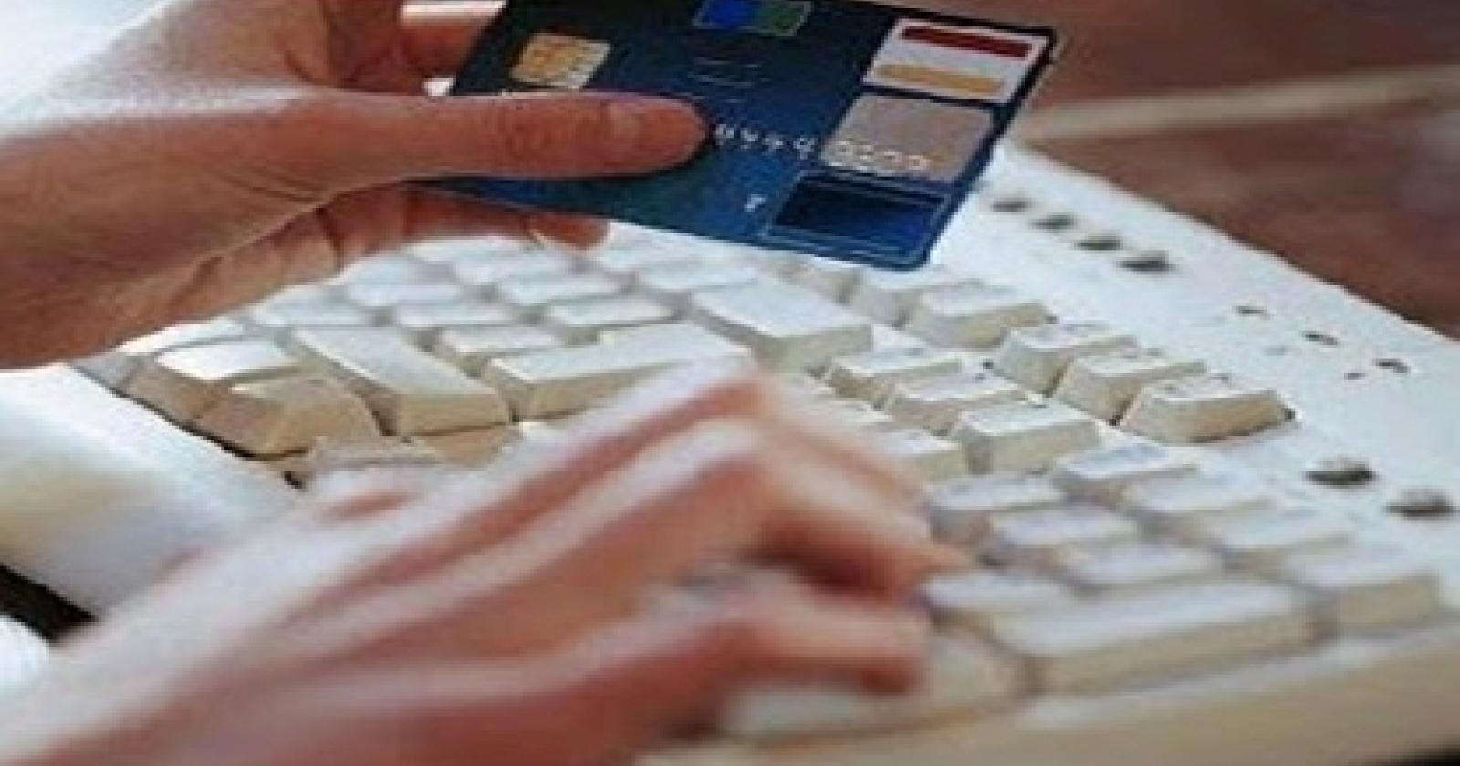 Truffa online: si fa dare 10mila euro, denunciato un polesano