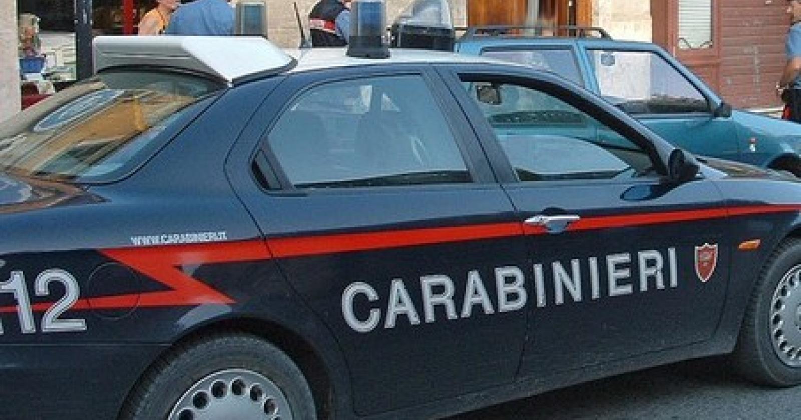carabinieri[6].JPG