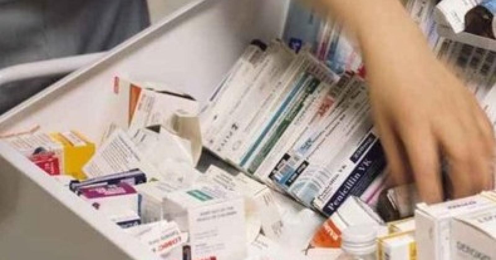 farmaci[1].JPG
