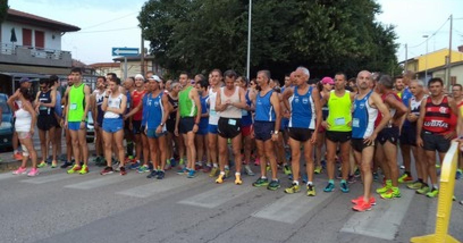 Rudy Magagnoli esulta a Canale alla 27ª "Festa estate dello sport