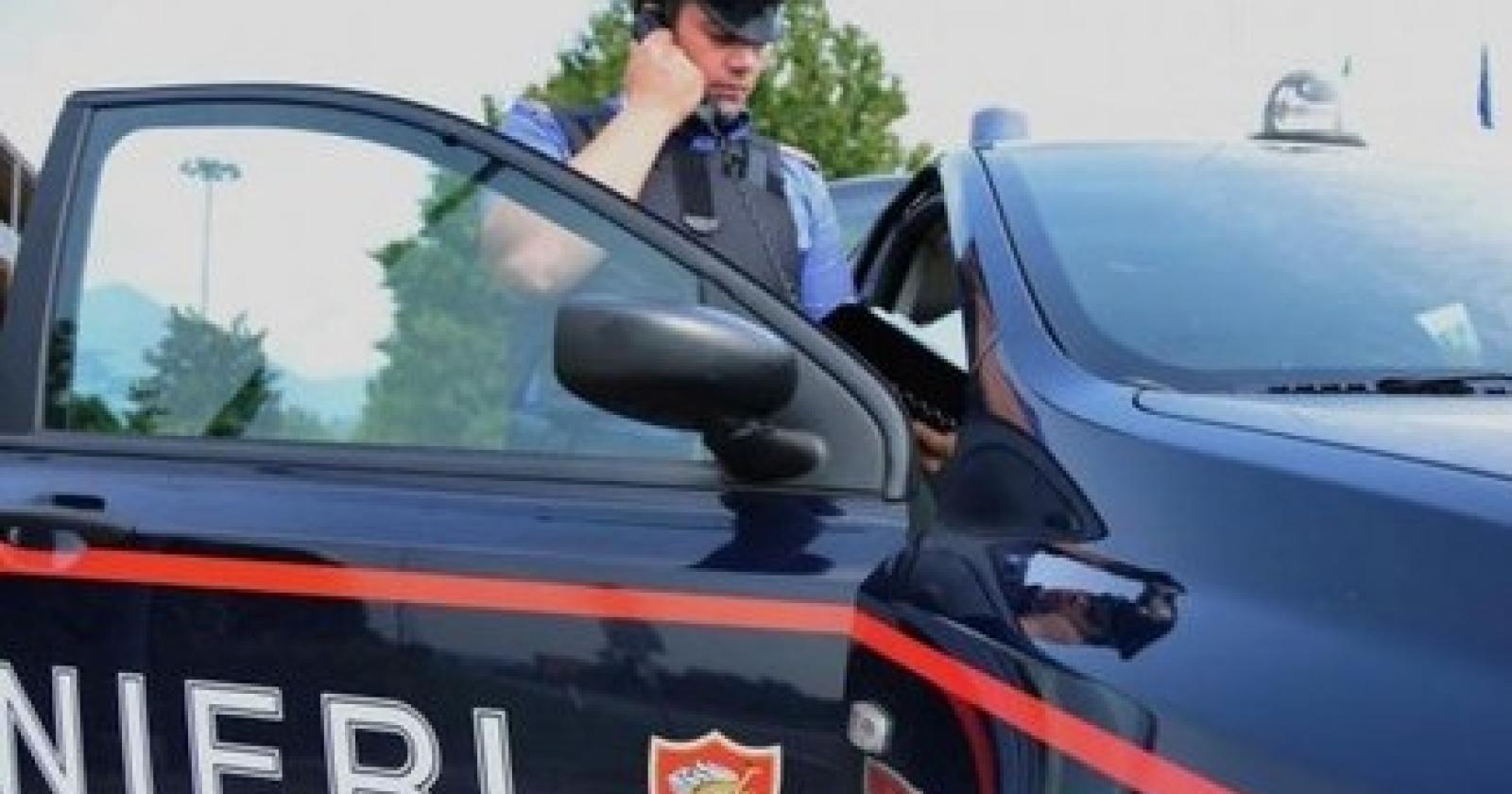 carabinieriCAEZT6L6.JPG