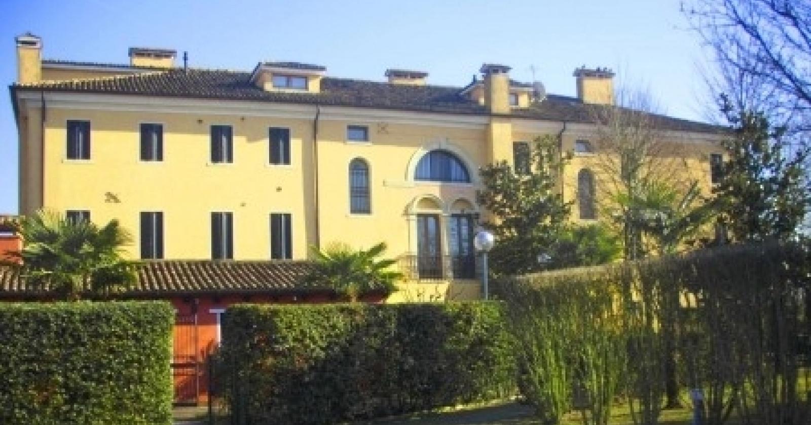 piccola%20venezia[1].JPG