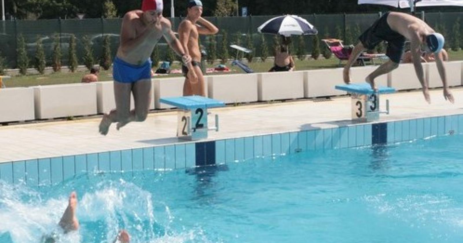 piscina[1].JPG