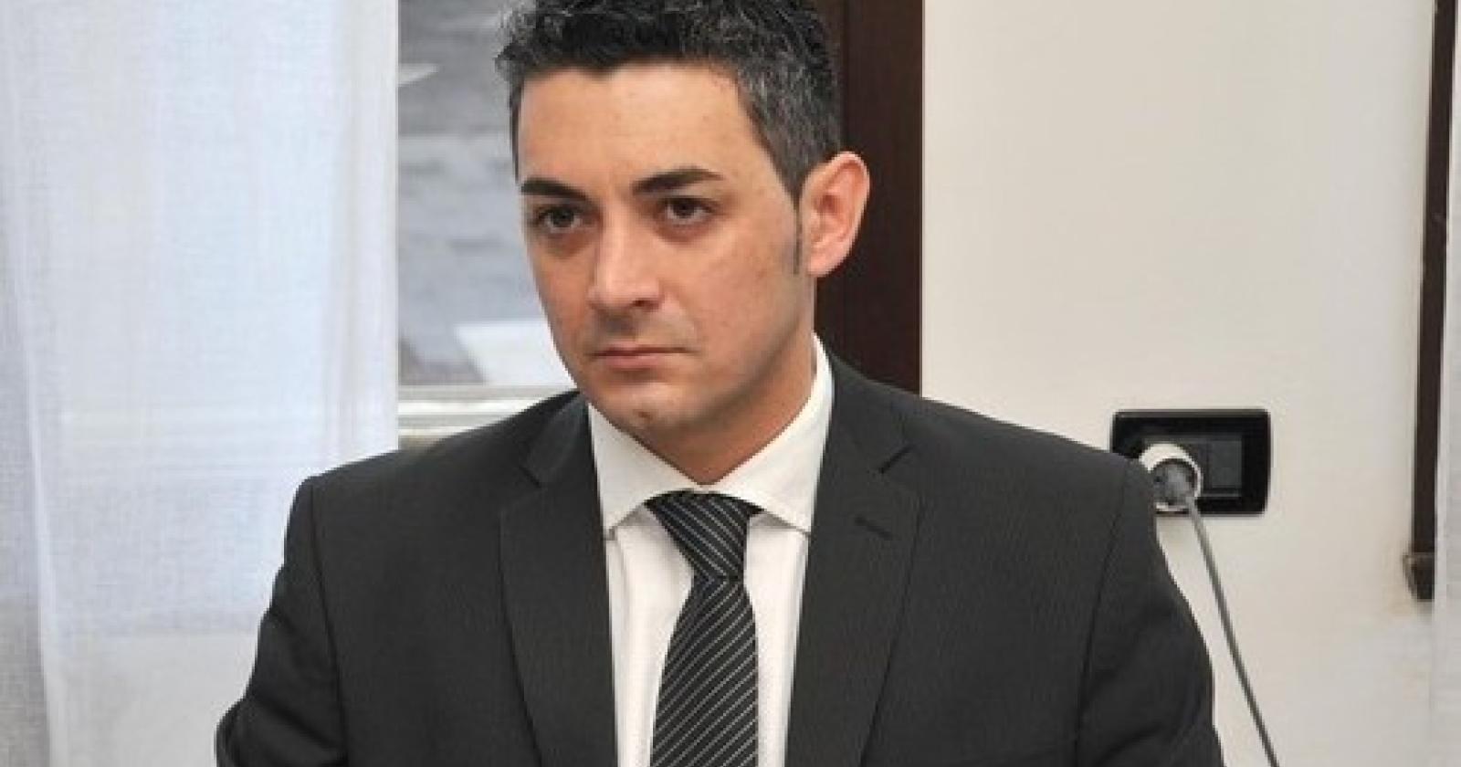 Coimpo, nelle carte c'è anche Federico Simoni
