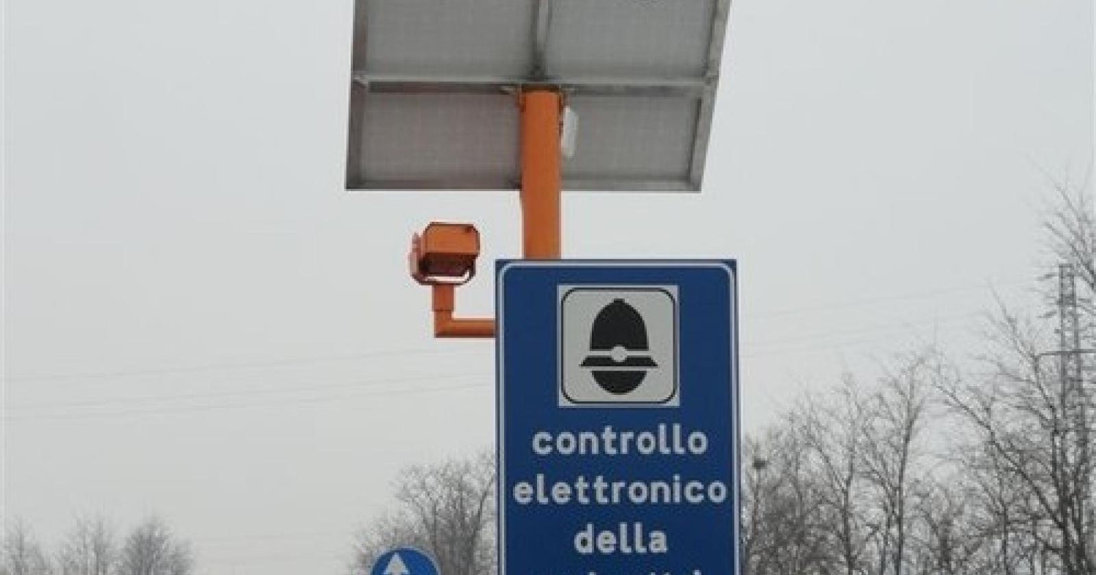 Parliamo di autovelox! Secondo voi servono veramente per la sicurezza stradale o sono solo un modo per fare cassa?