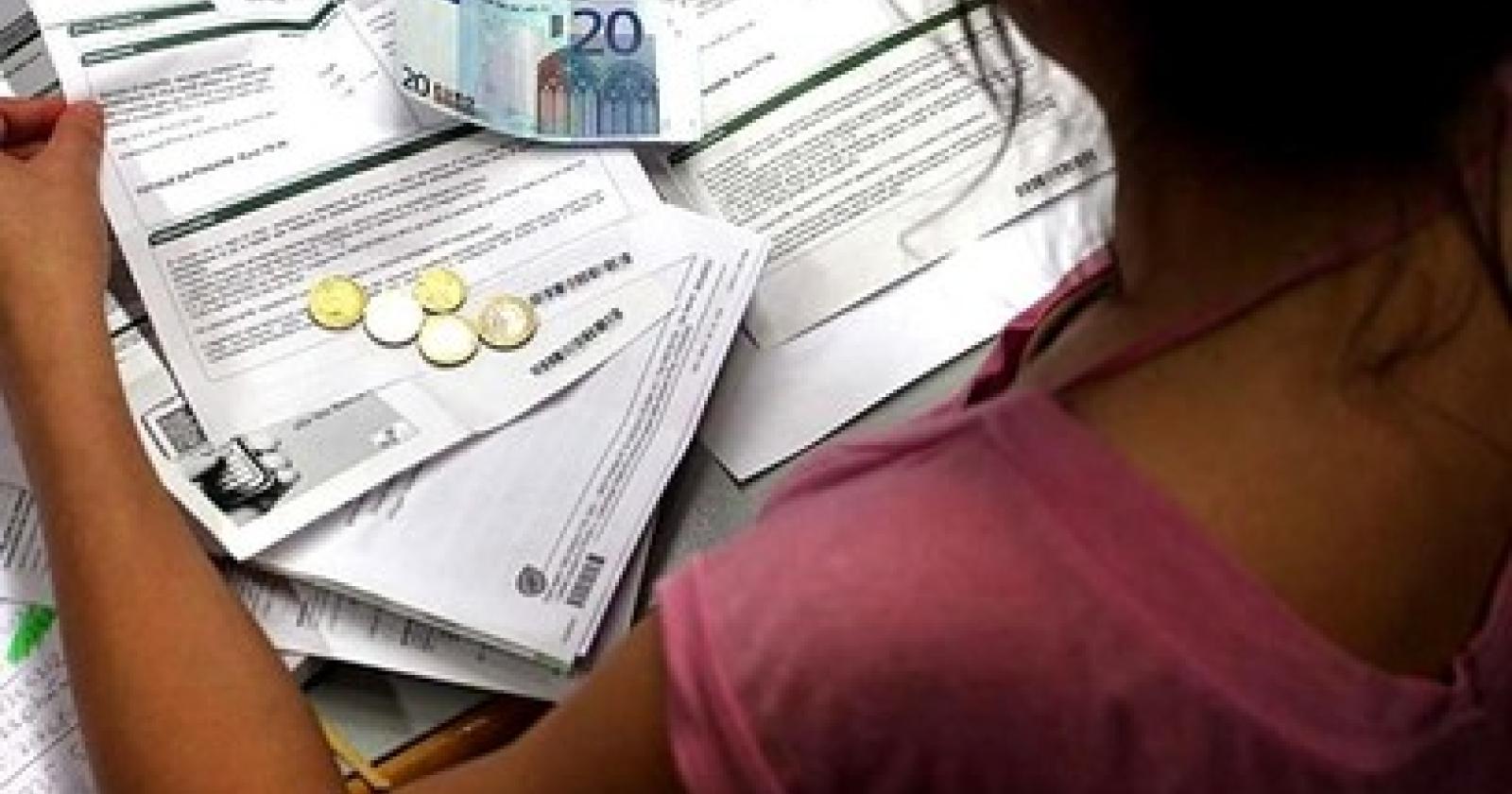 Ancora aumenti per luce e gas