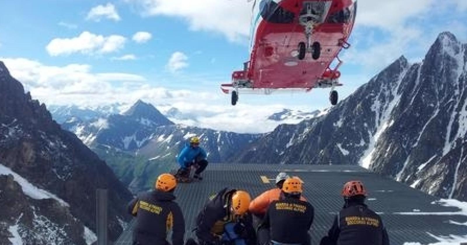 soccorso alpino neve.JPG