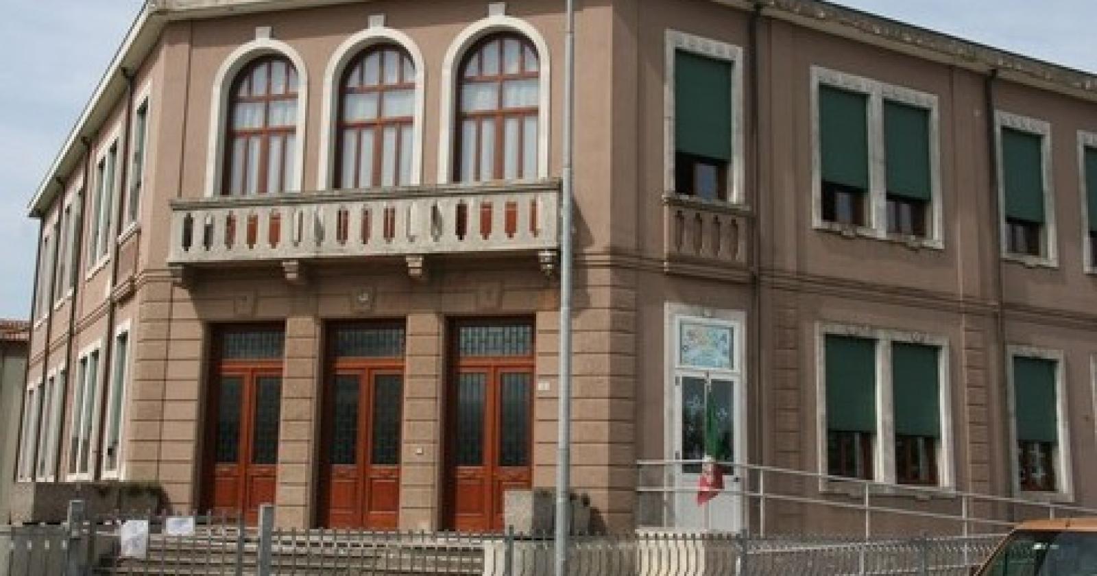 scuola elementare ceregnano.JPG