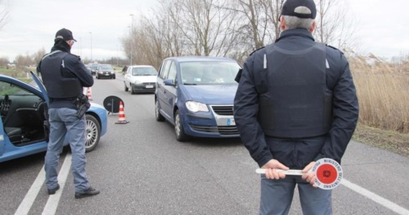 Polizia  posti di blocco 9