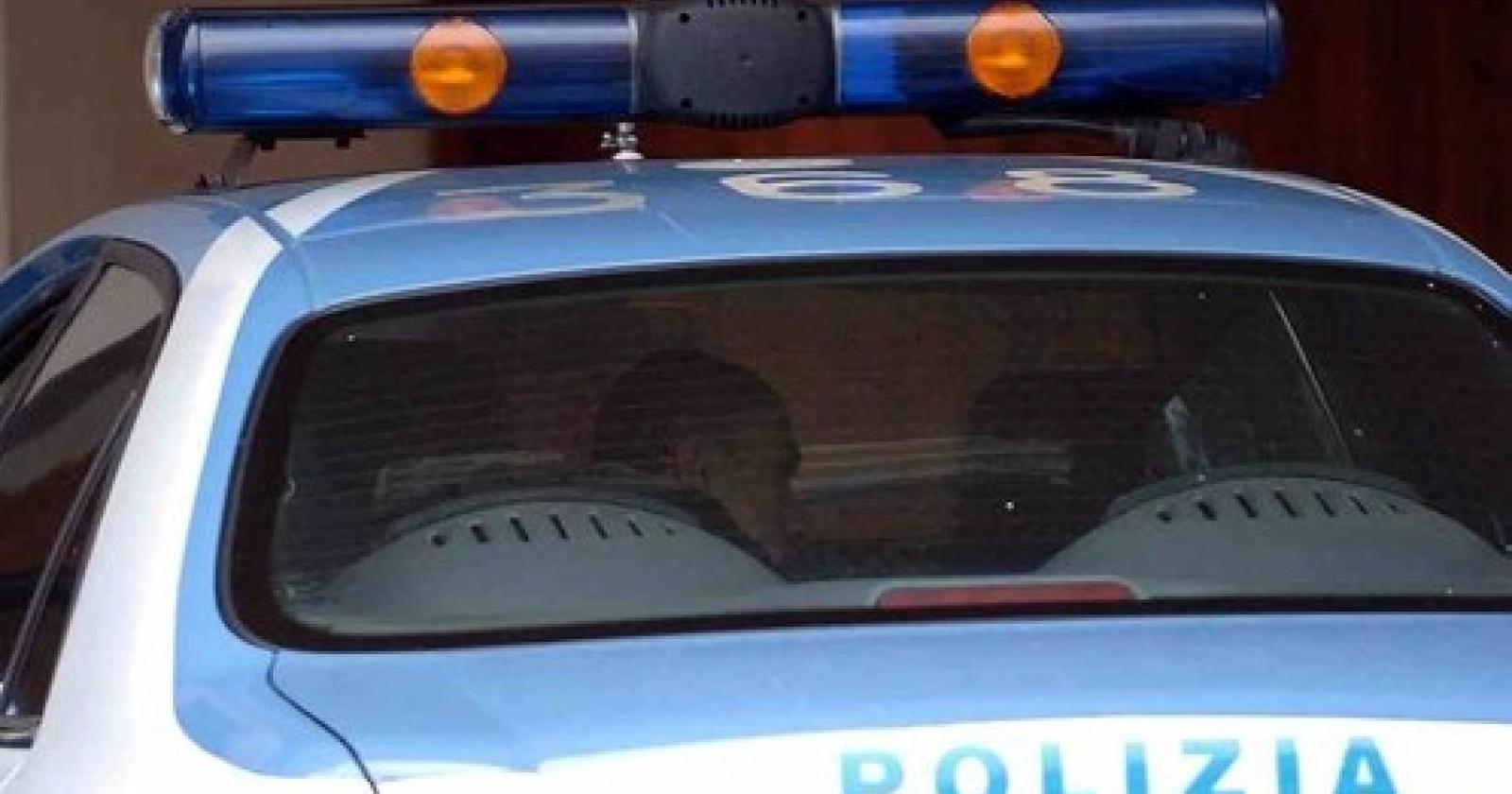poliziaCAXYIIHN.JPG