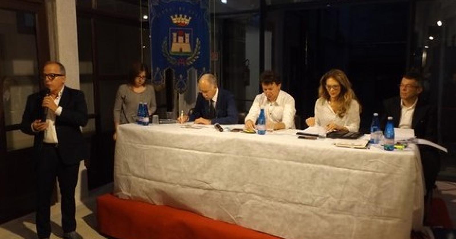 confronto candidati adria.JPG