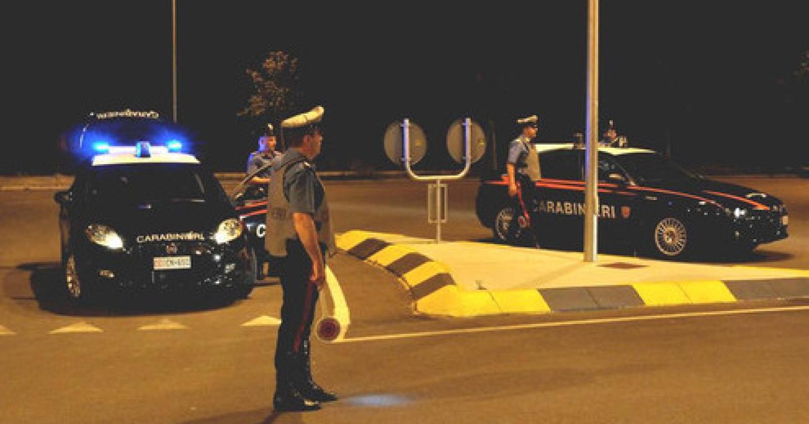 Ubriaca e con 5 grammi di "erba" in auto: 