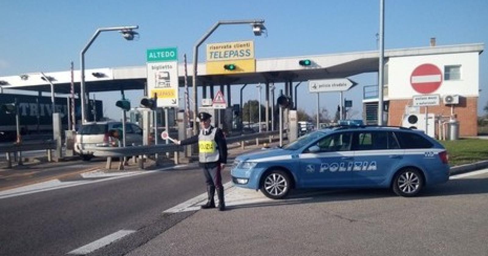 Polizia Autostradale Altedo (1).JPG
