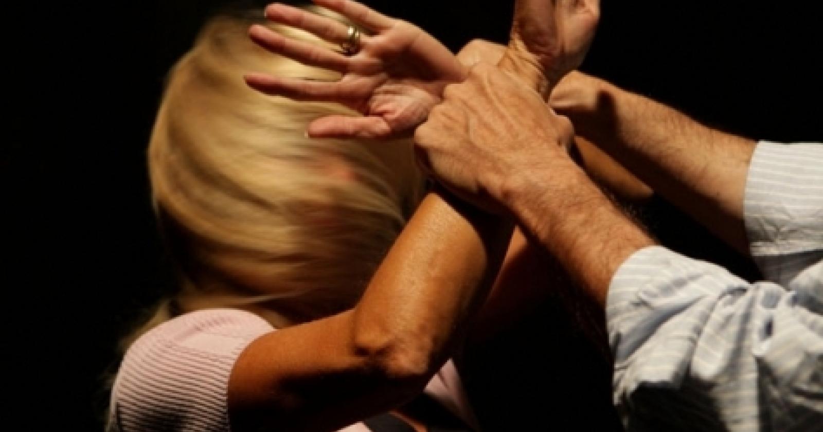 violenza[1].JPG