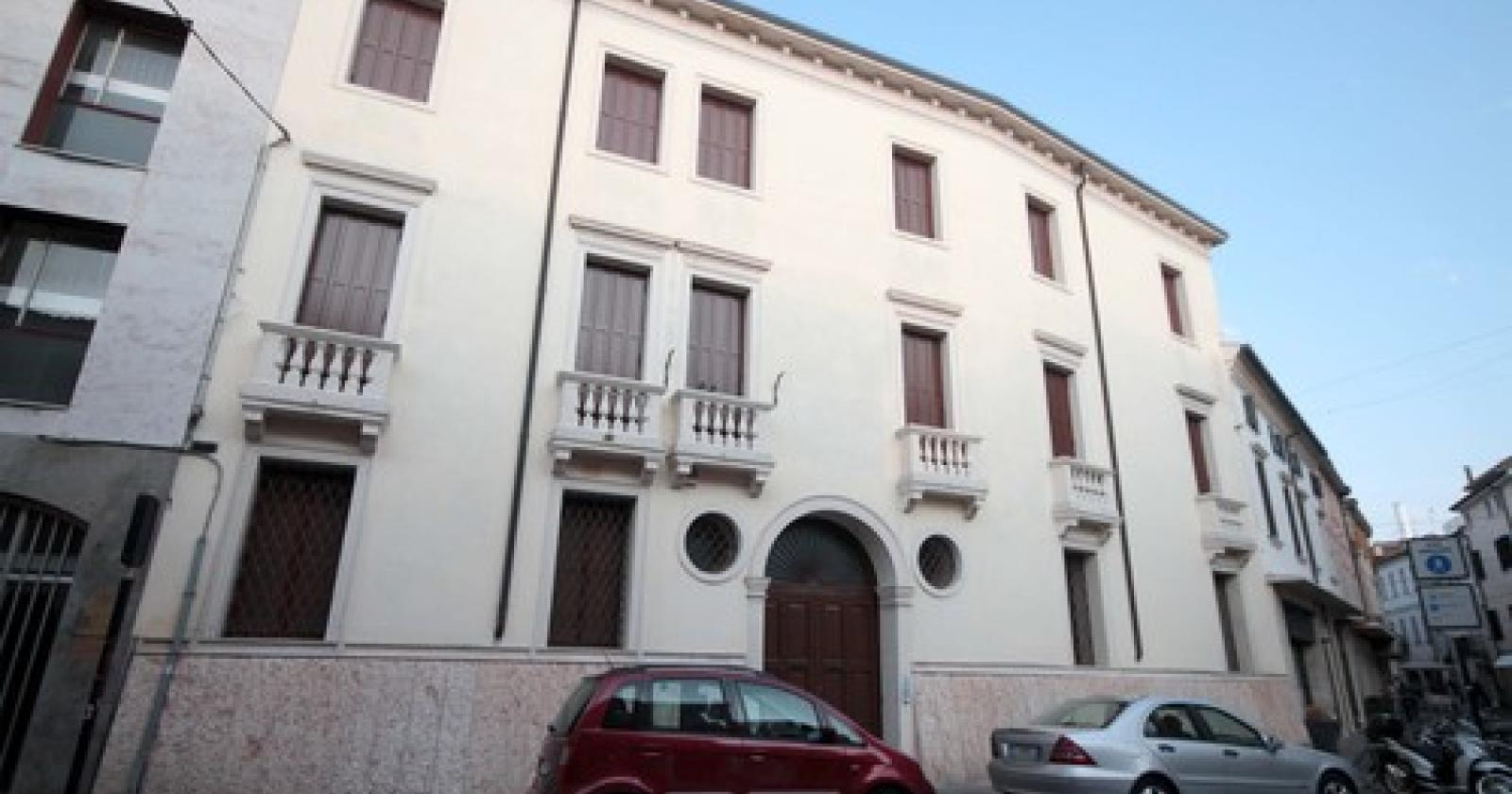 tribunale[1].JPG