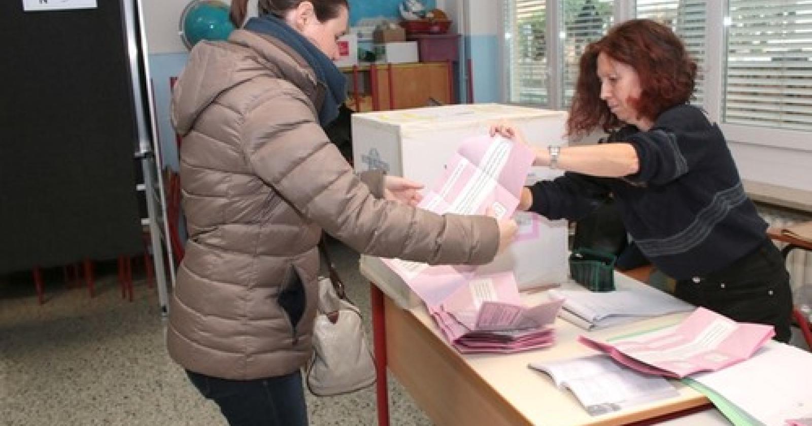 Seggi Referendum 10