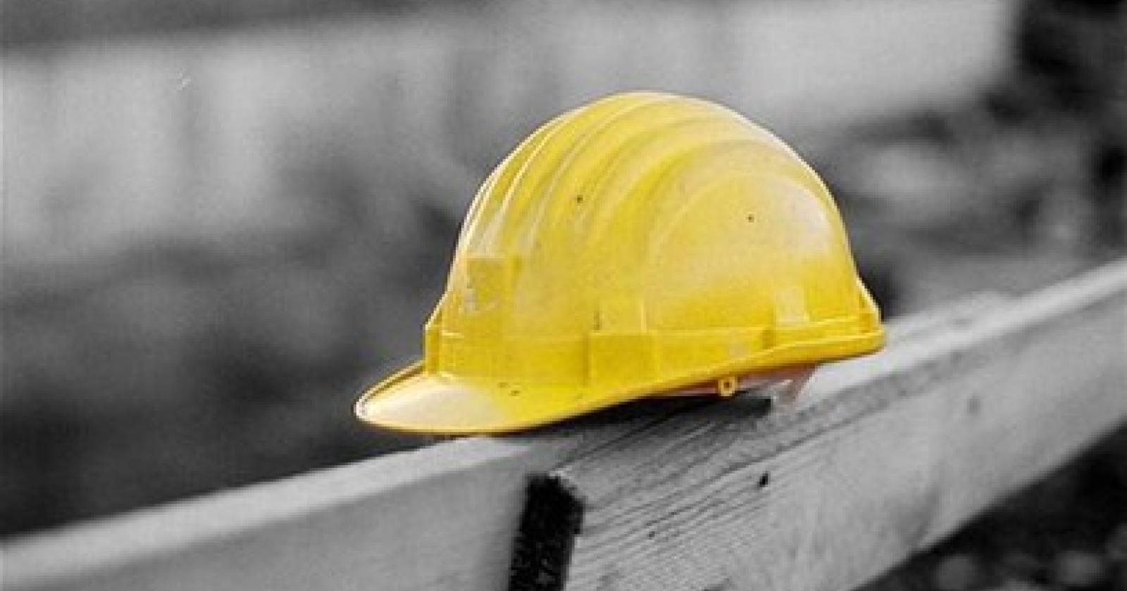 Cadono dal tetto: rimasti feriti 2 operai bassopolesani