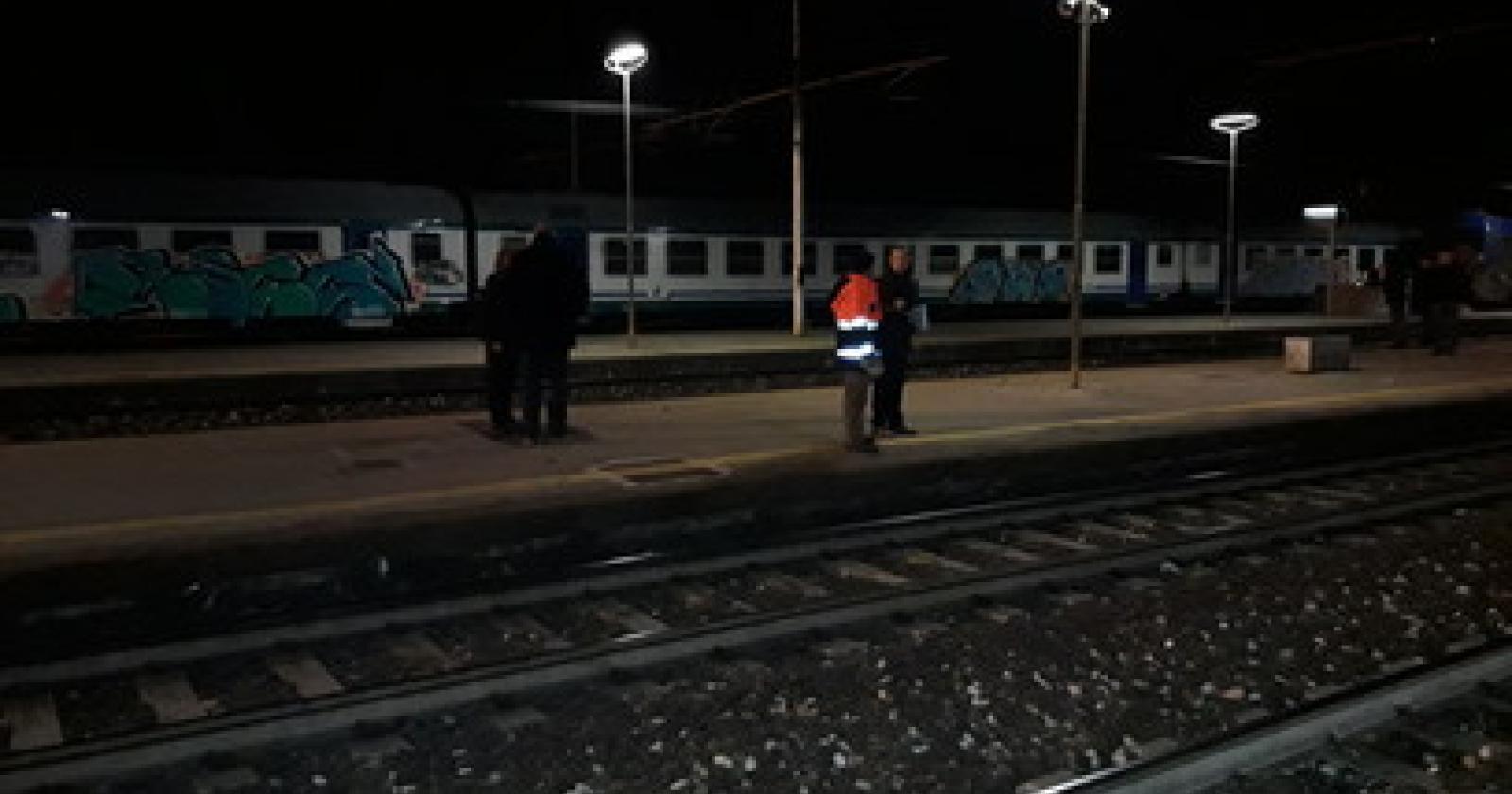 71596