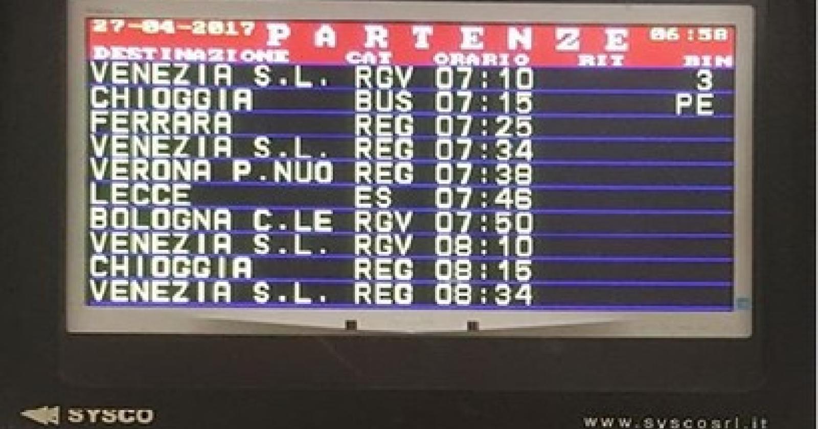 78077