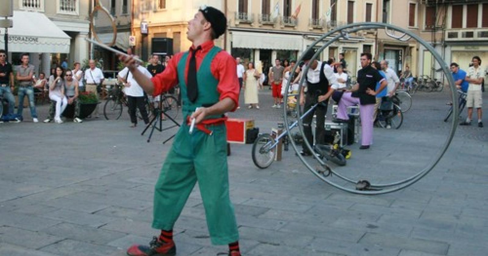 buskers.jpg