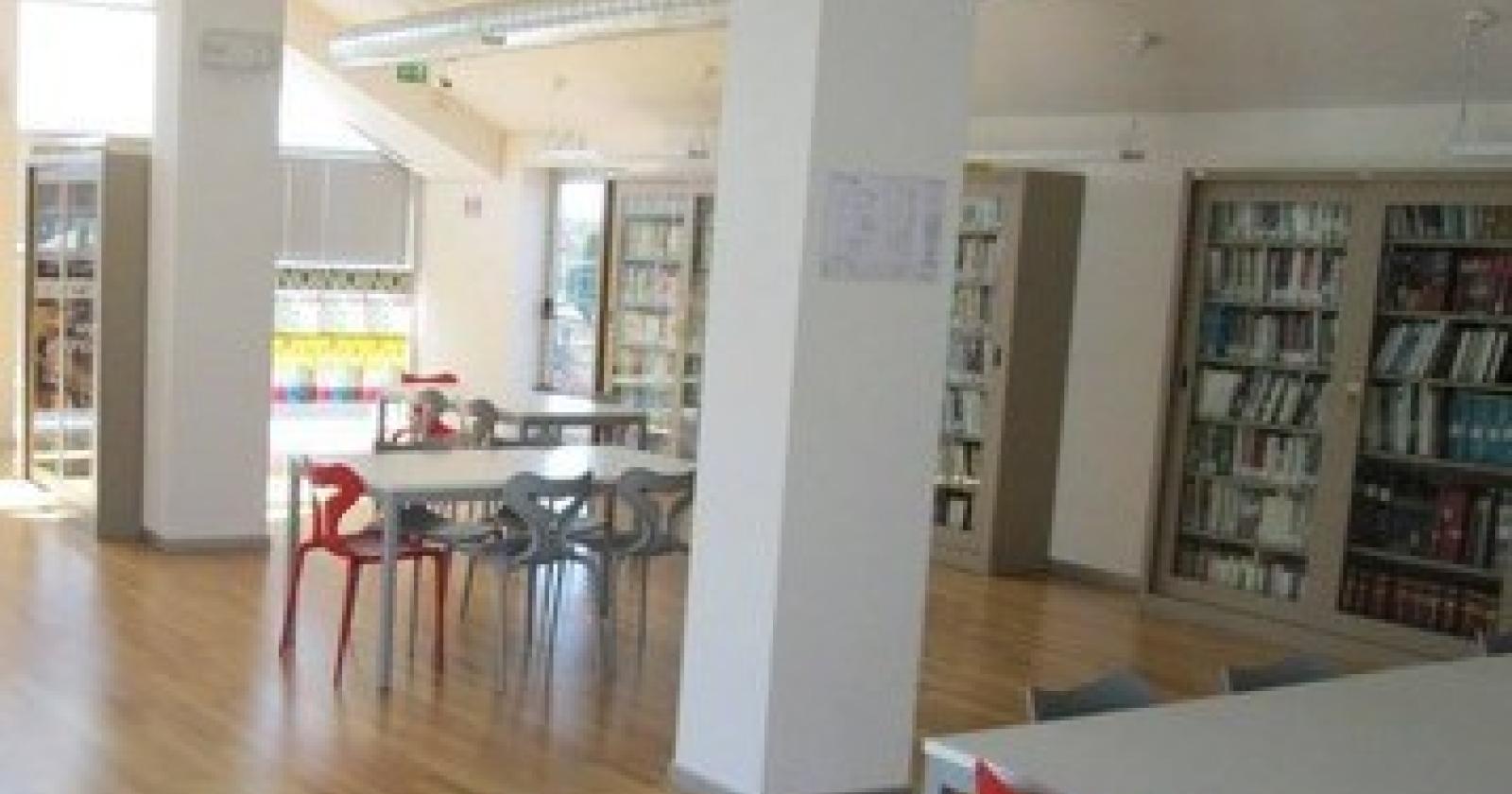 Biblioteca Porto Viro.jpg