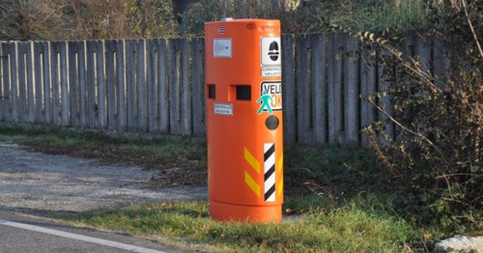 Velox.jpg