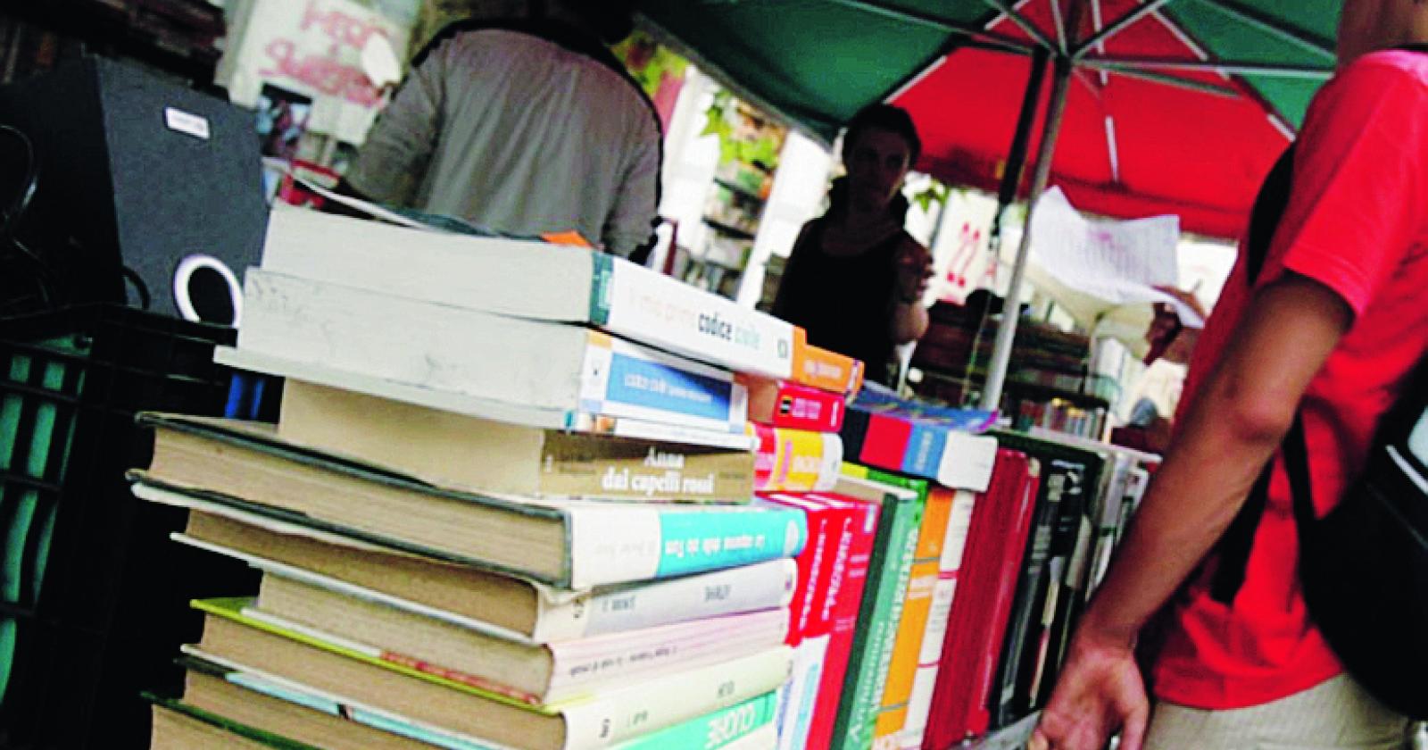 Scuola, 7mila euro per i libri di testo