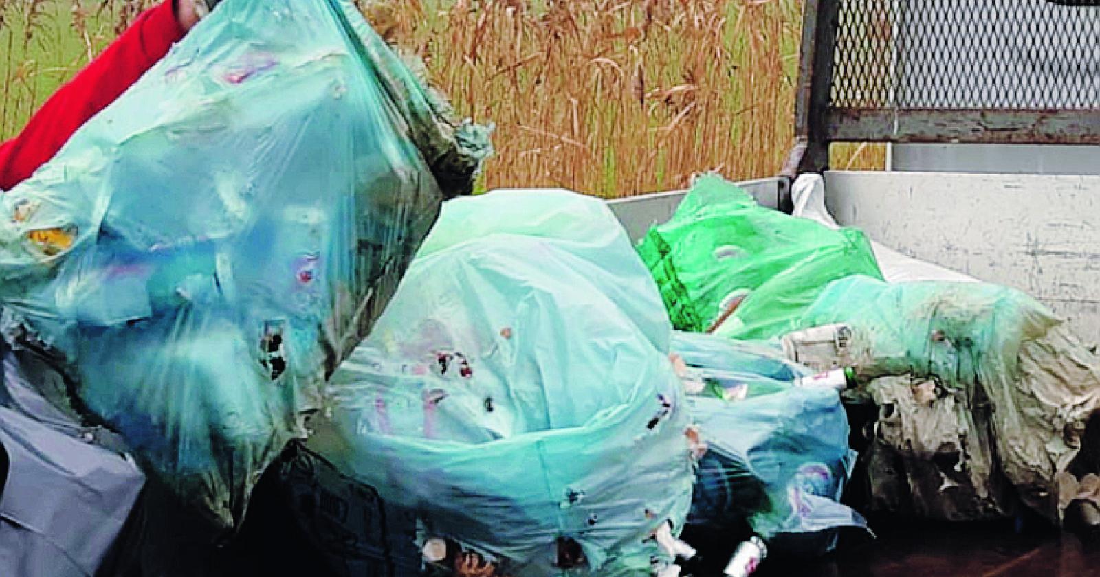 I vandali dei rifiuti colpiscono in Area Tosi