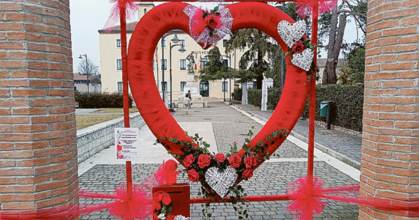 Una cassetta per la posta dell’amore