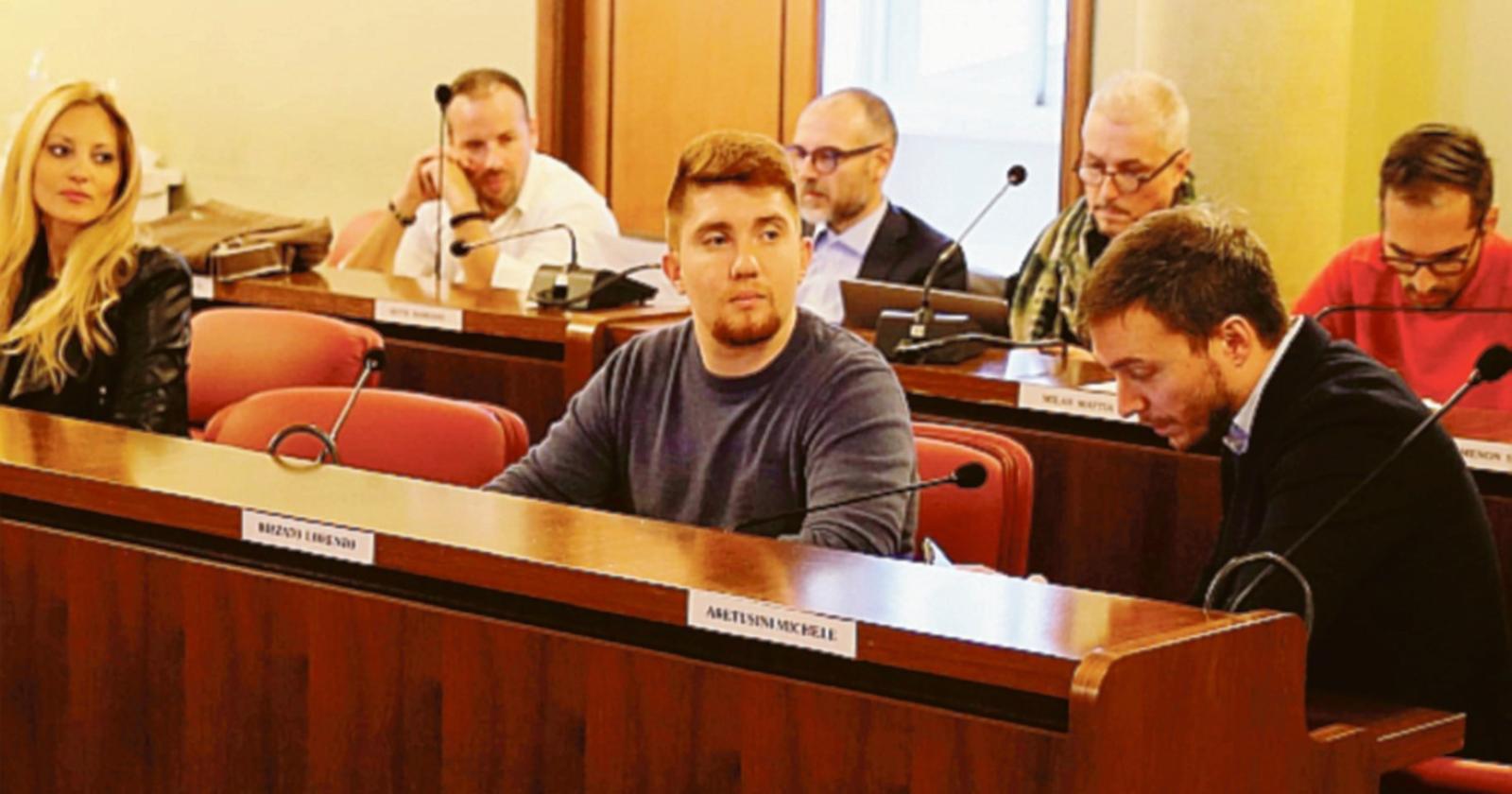 L’opposizione: “In consiglio anche Iras”