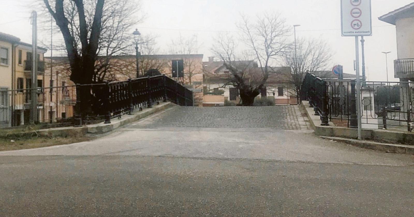 Ponte ripristinato a tempo di record