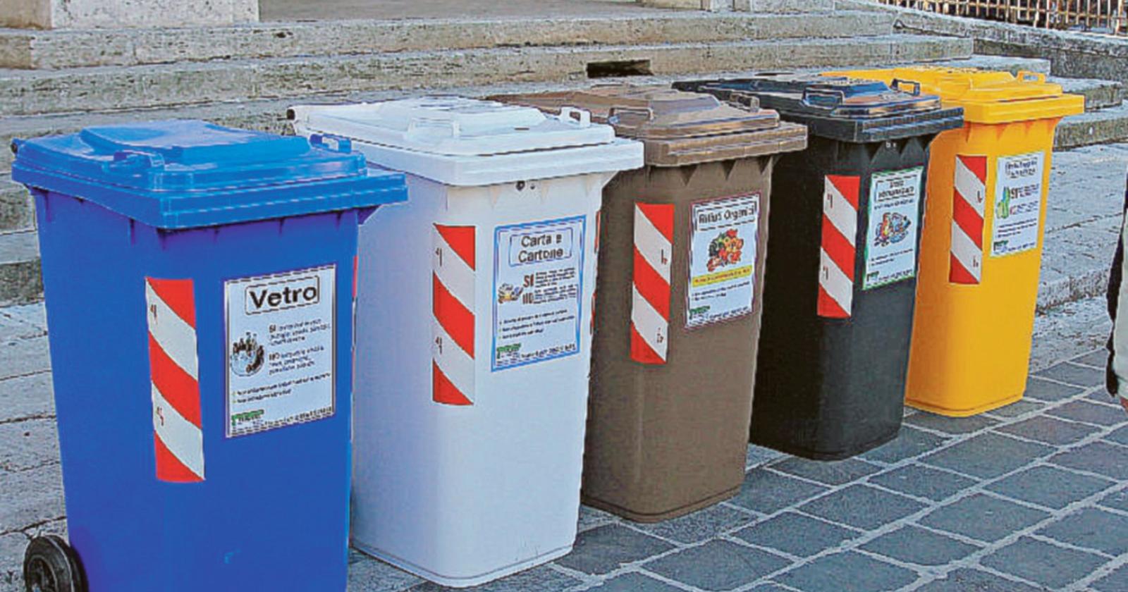 Ecco il porta a porta in città “Svolta epocale sui rifiuti”