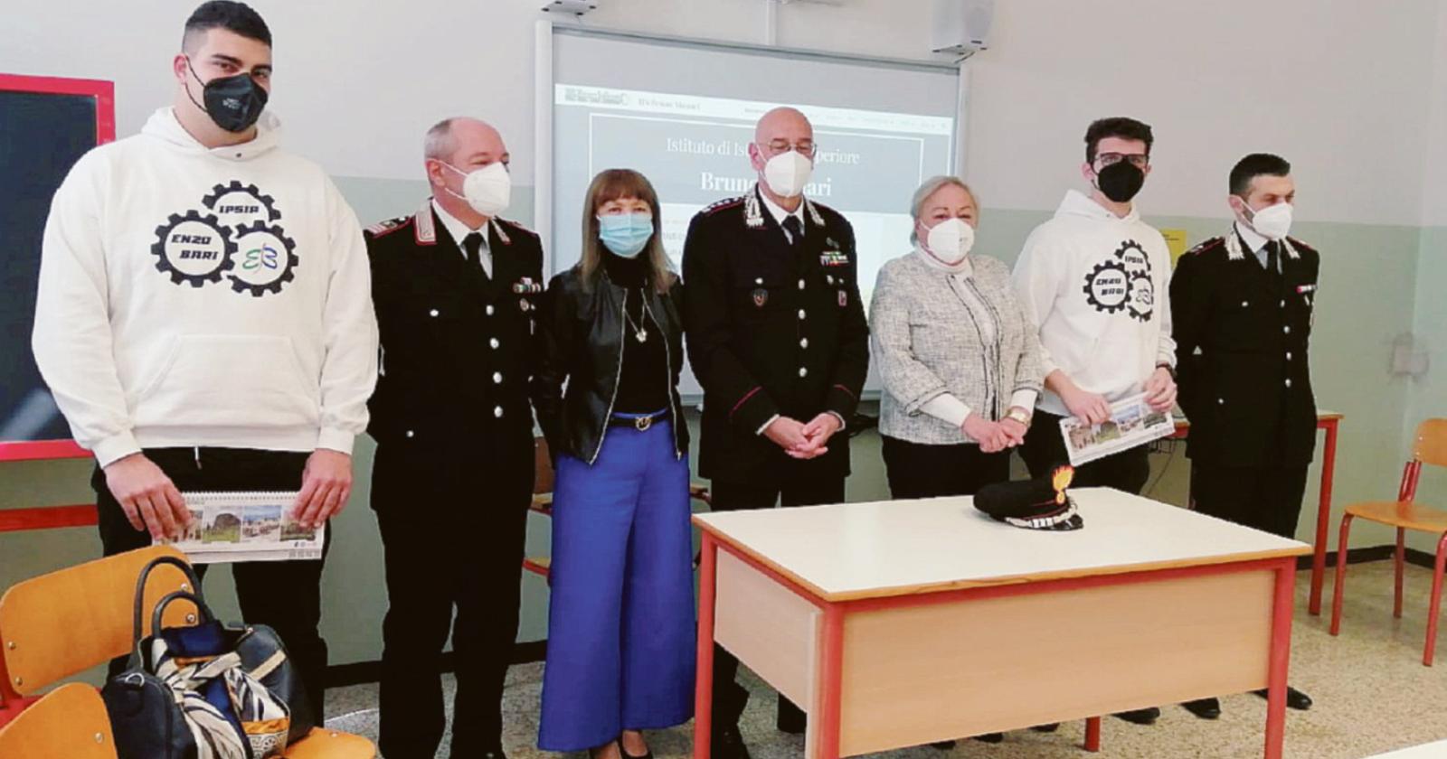 Due studenti salvano una donna, premiati