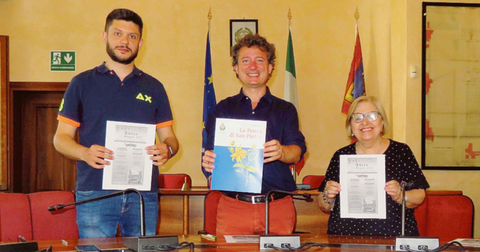 Un banditore medievale in centro, per annunciare la festa 