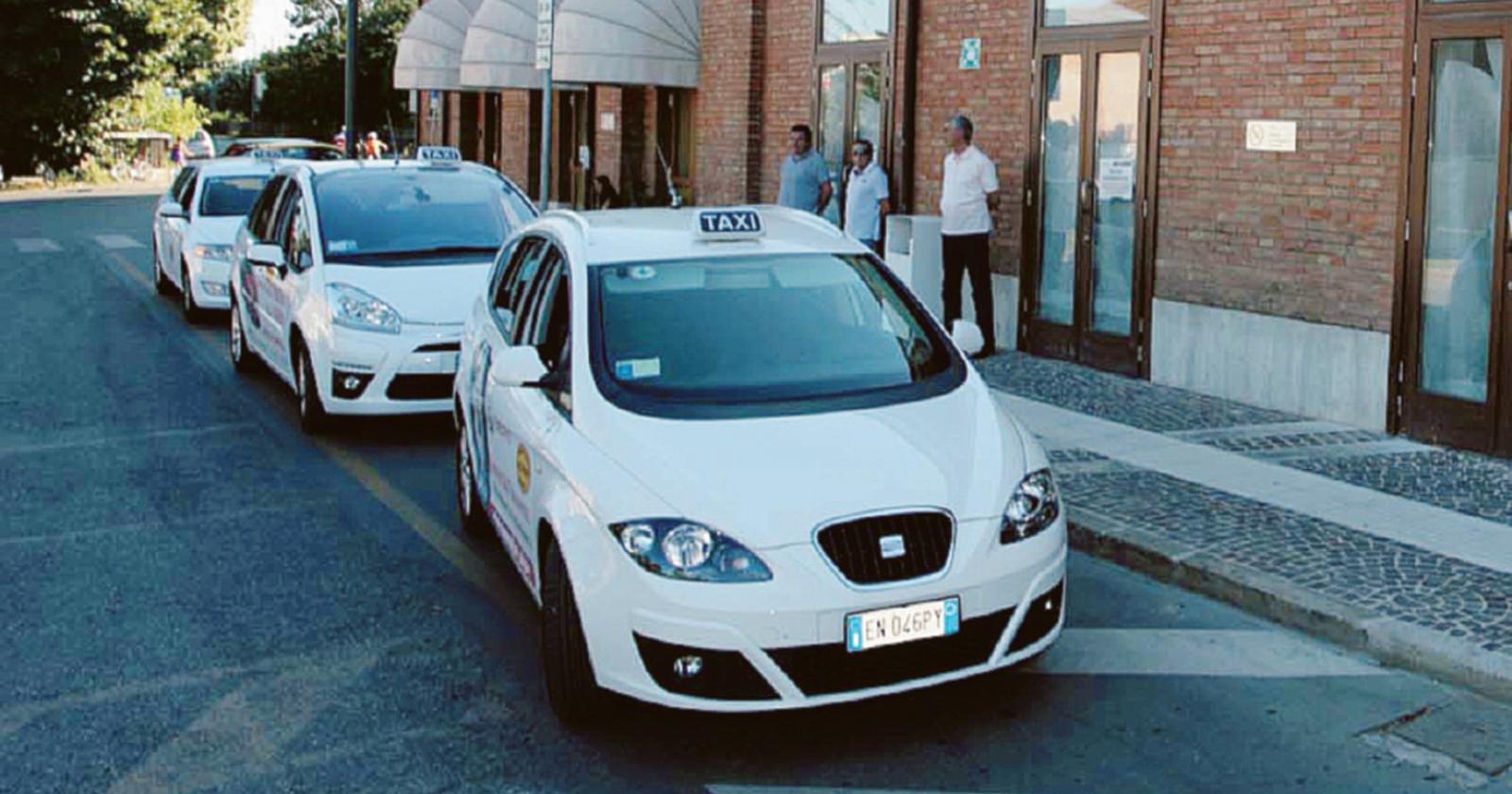 Taxi: il servizio 24 ore su 24 resta un miraggio