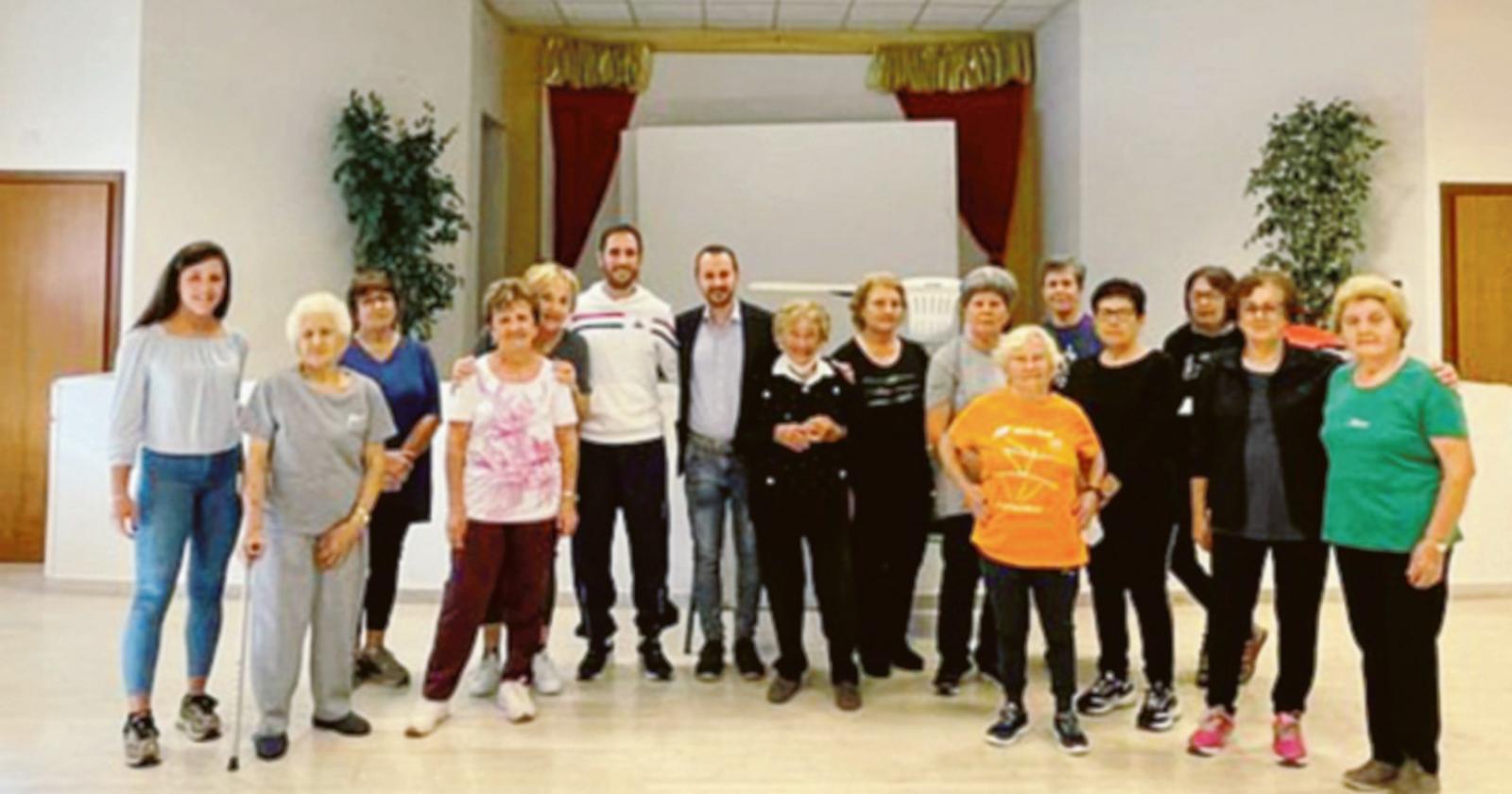 Ginnastica dolce: Alberta, 96 anni, non manca una lezione!