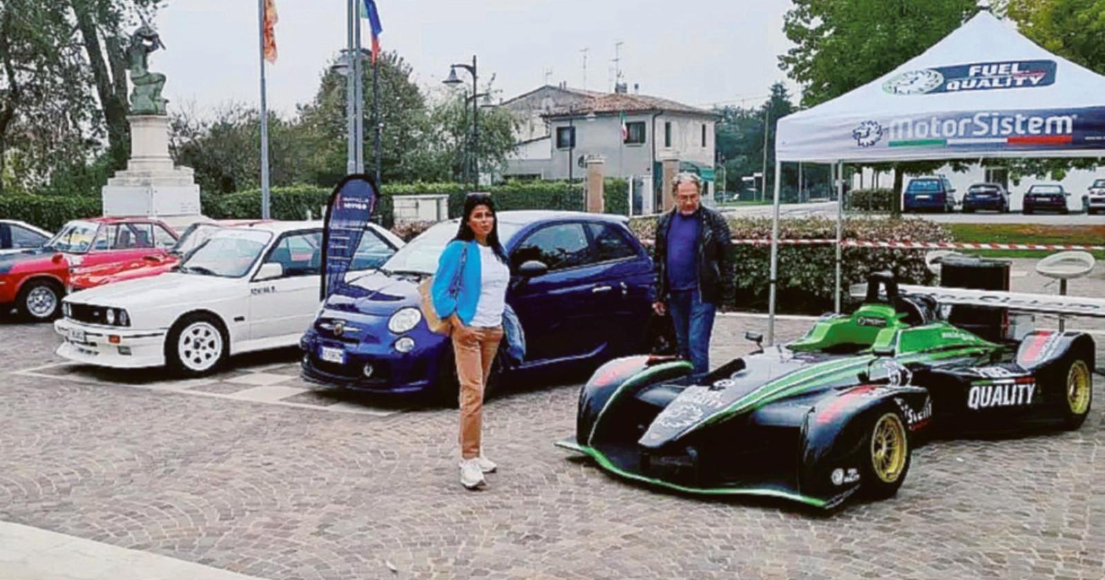 La piazza si trasforma in circuito