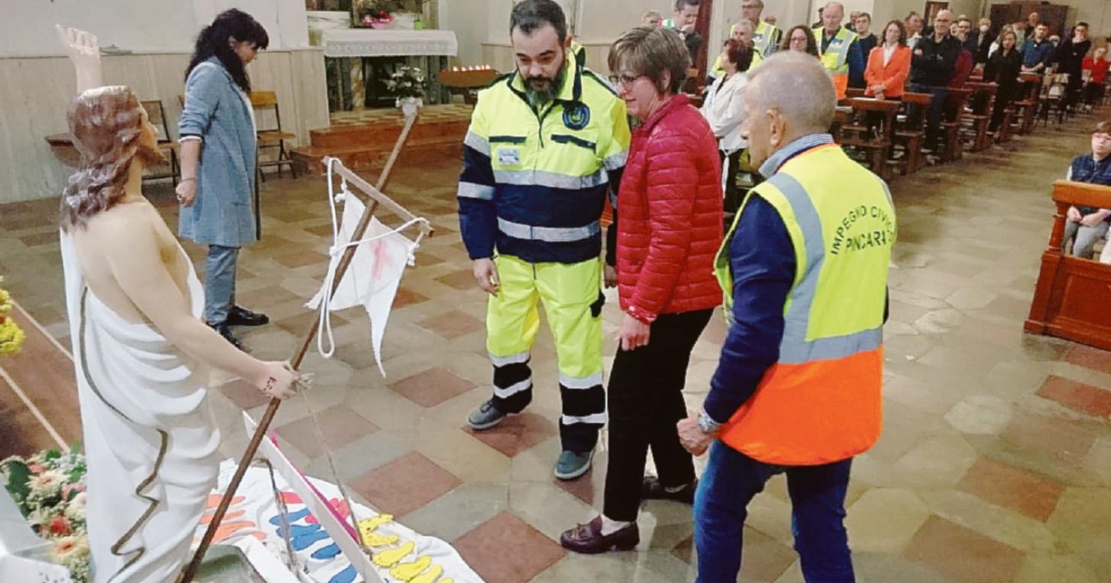 Il paese ringrazia i suoi angeli