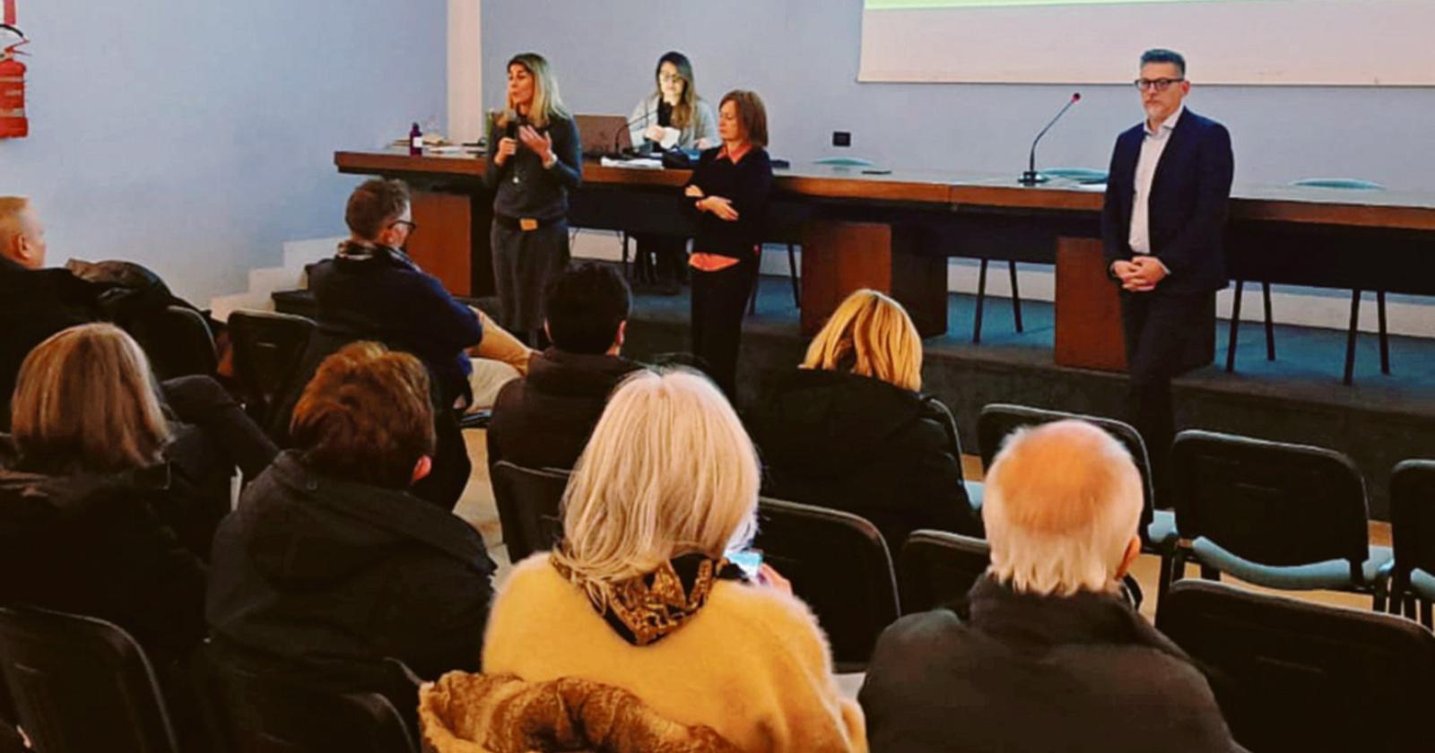 "Vogliamo la zona pedonale in centro"