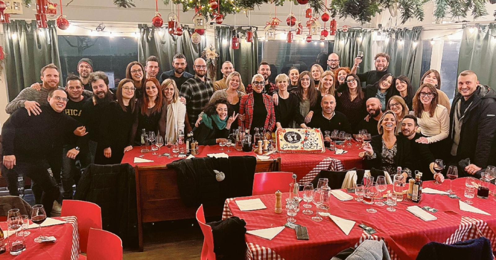 Gli splendidi 35enni sono ancora insieme: una cena fatta di ricordi