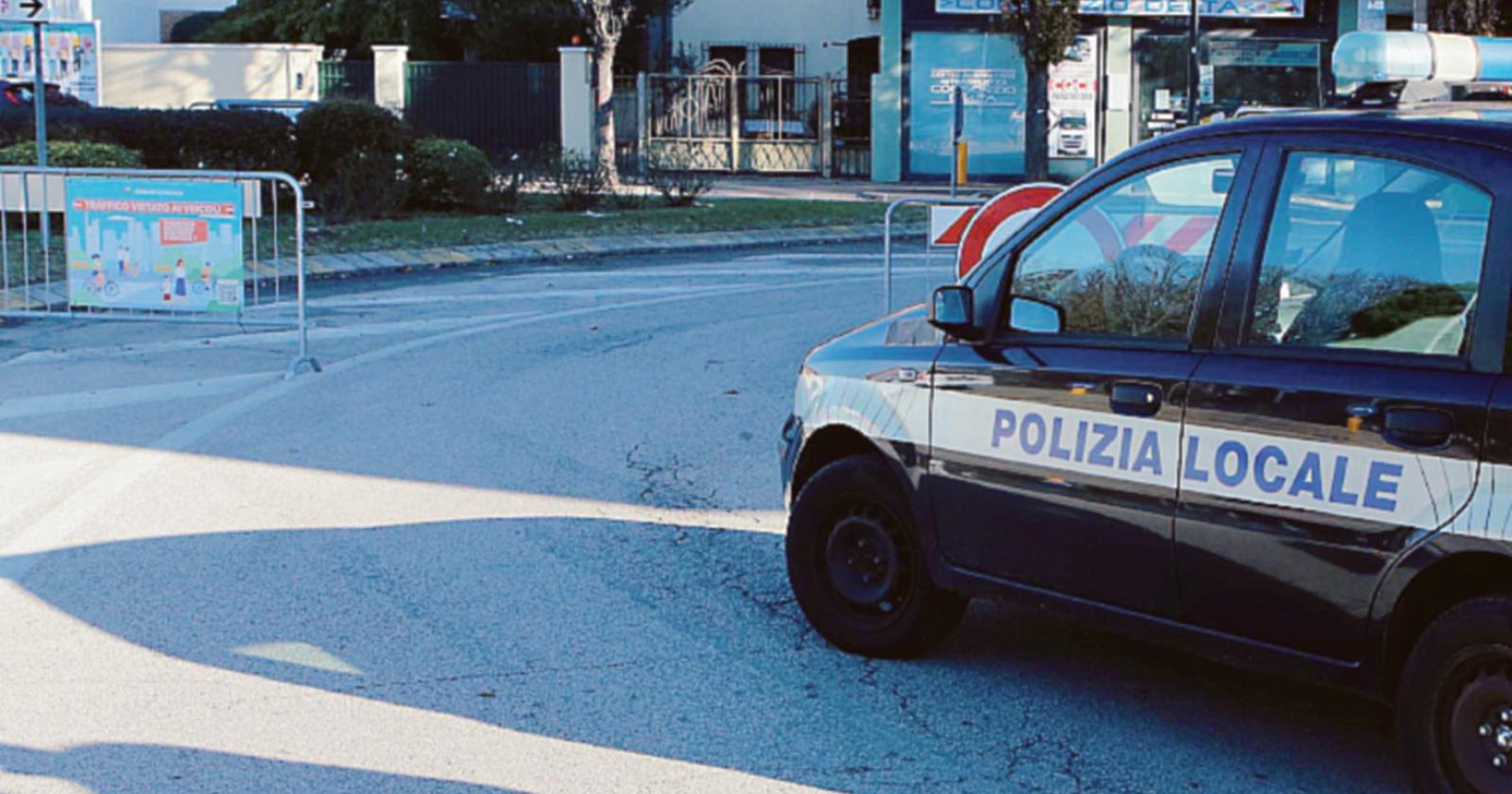 Domenica centro chiuso alle auto