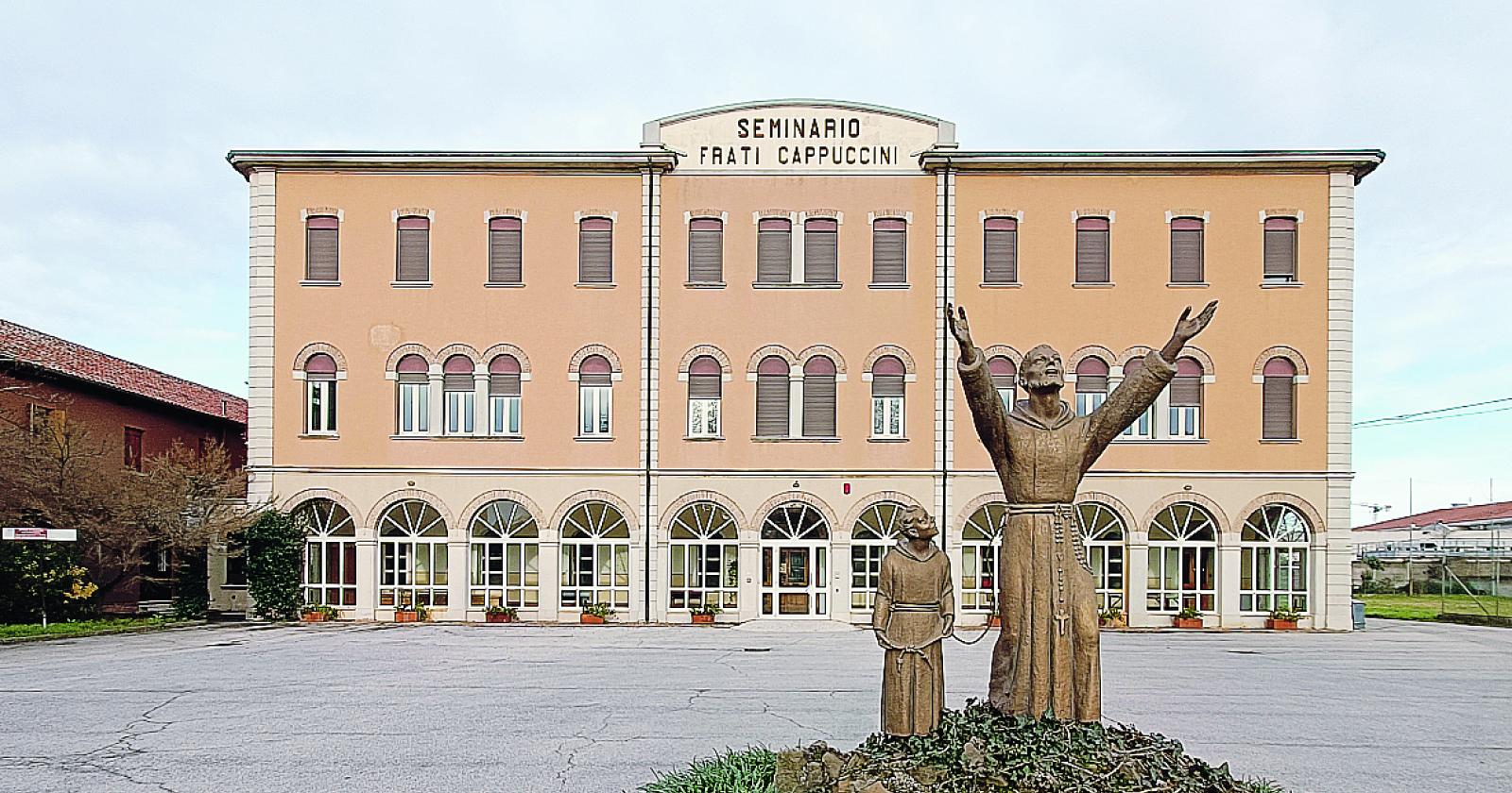 "Frati, non abbandonateci!". Pronta la petizione
