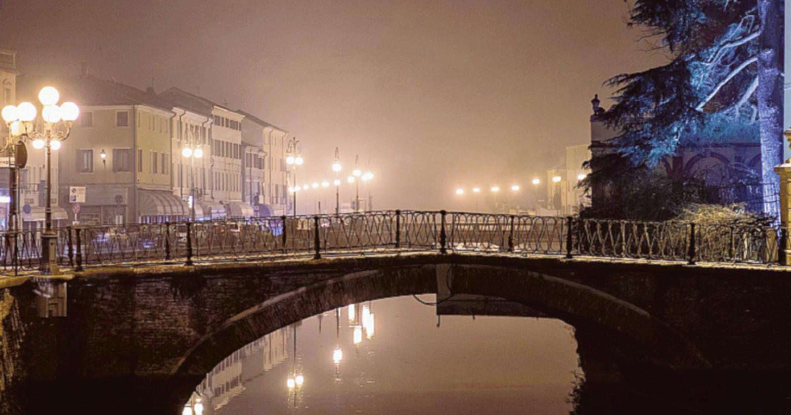 La città s’illumina di meno