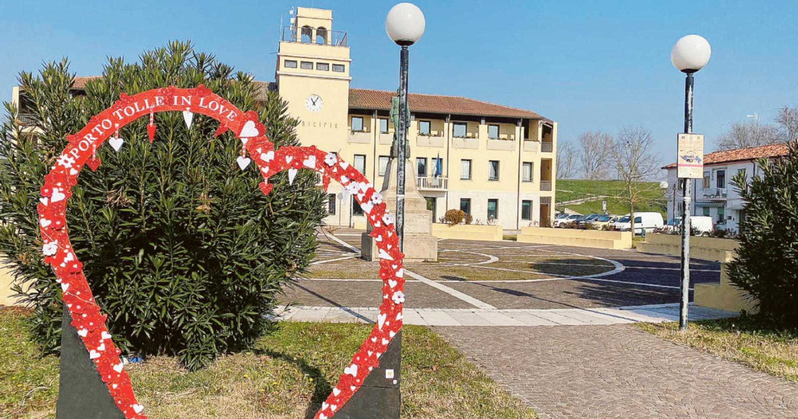 Un bacio in foto, ultimo giorno per il concorso 